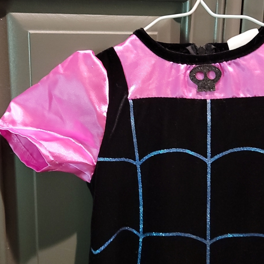 Vampirina Costume Dress - Picture 2 of 7